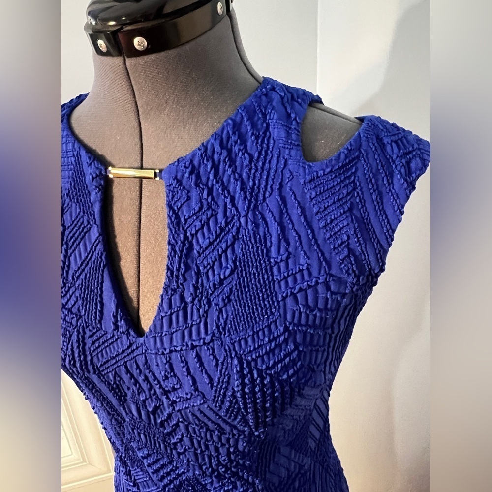 Joseph Ribkoff Royal Blue Textured Sheath Dress Cocktail Career Size 8 - Picture 6 of 16
